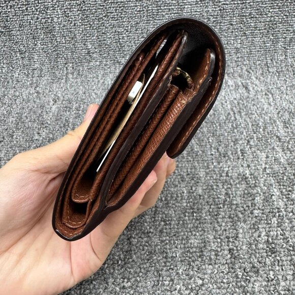 Louis Vuitton Leather Wallet 335-083125 - Picture 5 of 13